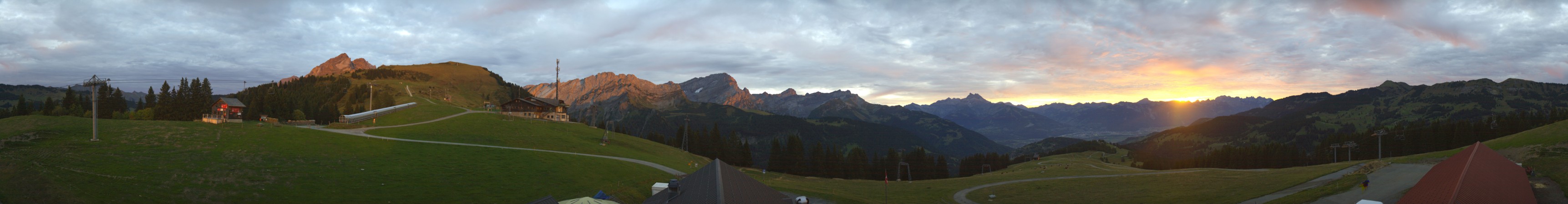 Télé Villars Gryon Diablerets Gryon - Les Chaux snow cam captured at 24 September 2026 at 7:32 pm GMT+2