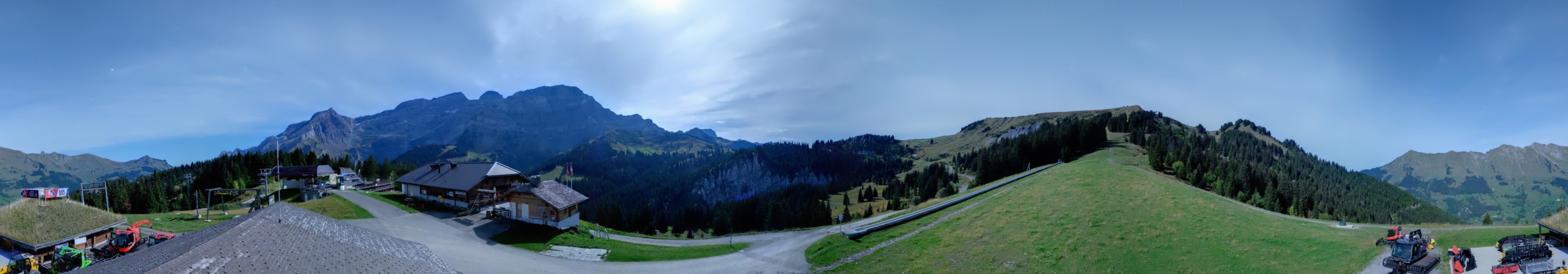 Télé Villars Gryon Diablerets Les Diablerets - Les Mazots snow cam captured at 24 September 2026 at 11:46 pm GMT+2