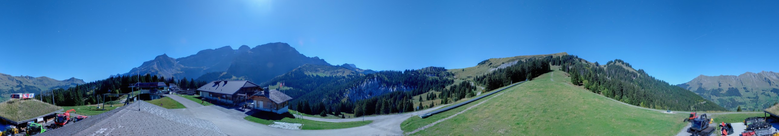 Télé Villars Gryon Diablerets Les Diablerets - Les Mazots snow cam captured at 26 September 2026 at 11:49 pm GMT+2