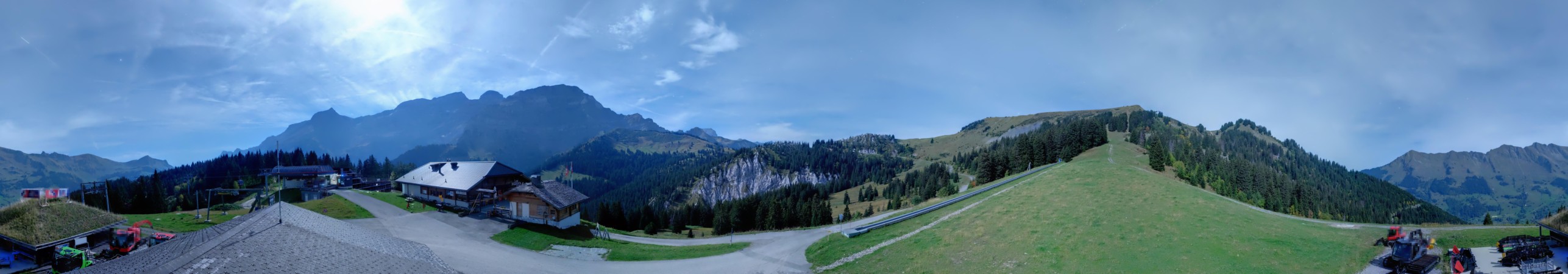 Télé Villars Gryon Diablerets Les Diablerets - Les Mazots snow cam captured at 28 September 2026 at 11:52 pm GMT+2