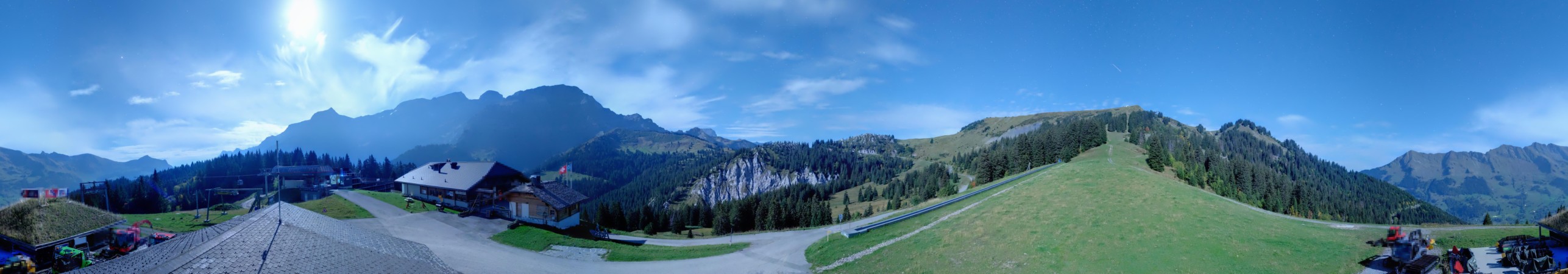 Télé Villars Gryon Diablerets Les Diablerets - Les Mazots snow cam captured at 29 September 2026 at 11:46 pm GMT+2