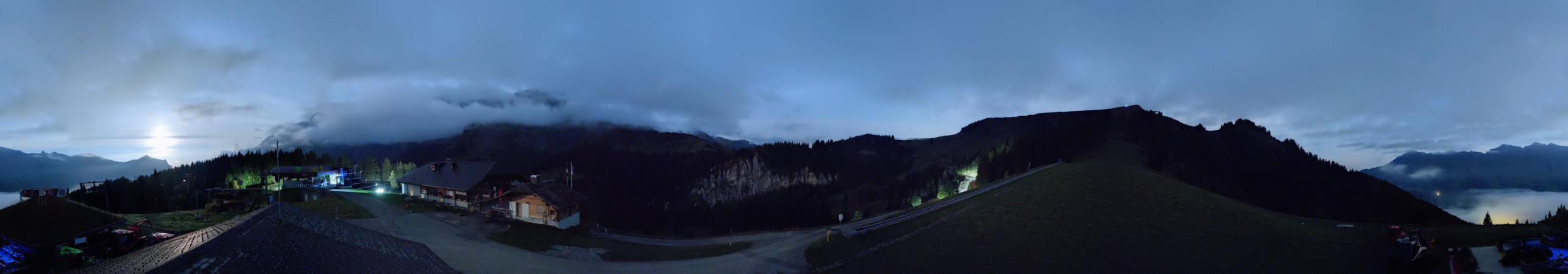 Télé Villars Gryon Diablerets Les Diablerets - Les Mazots snow cam captured at 2 October 2026 at 11:46 pm GMT+2