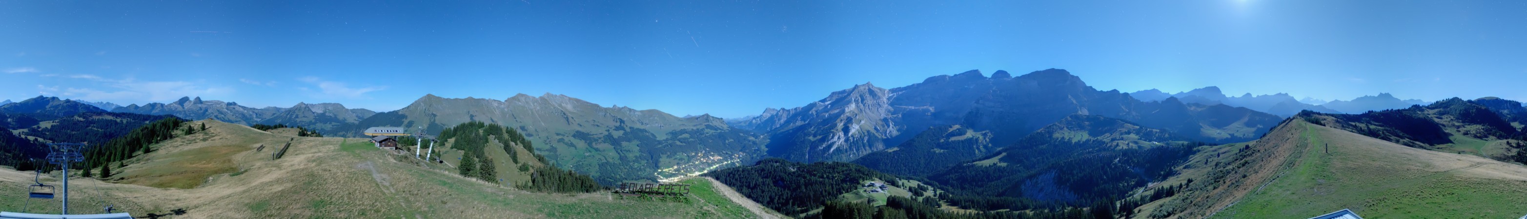Télé Villars Gryon Diablerets Les Diablerets - Meilleret snow cam captured at 23 September 2026 at 11:49 pm GMT+2