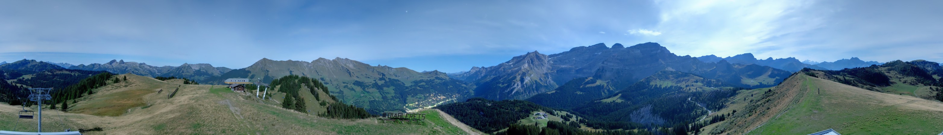 Télé Villars Gryon Diablerets Les Diablerets - Meilleret snow cam captured at 24 September 2026 at 11:46 pm GMT+2