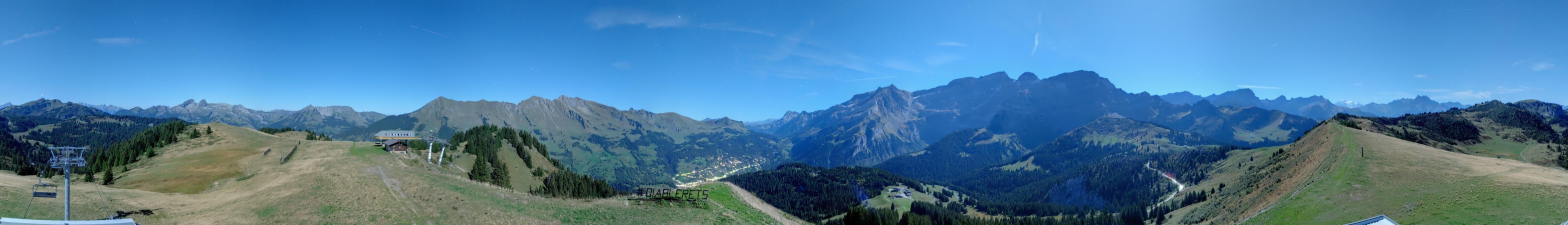 Télé Villars Gryon Diablerets Les Diablerets - Meilleret snow cam captured at 25 September 2026 at 11:47 pm GMT+2