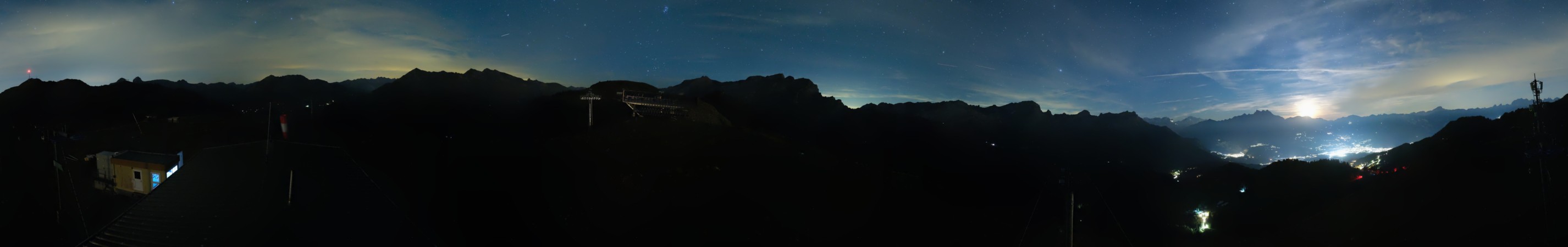 Télé Villars Gryon Diablerets Villars - Chaux Ronde snow cam captured at 19 September 2026 at 11:50 pm GMT+2