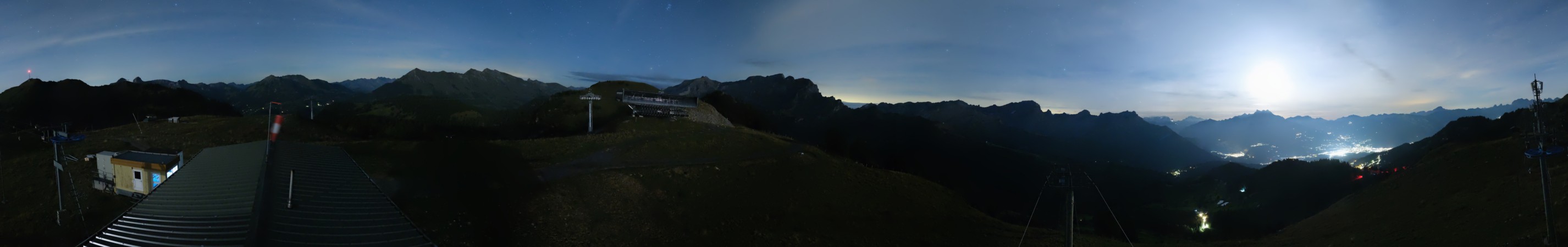 Télé Villars Gryon Diablerets Villars - Chaux Ronde snow cam captured at 20 September 2026 at 11:51 pm GMT+2