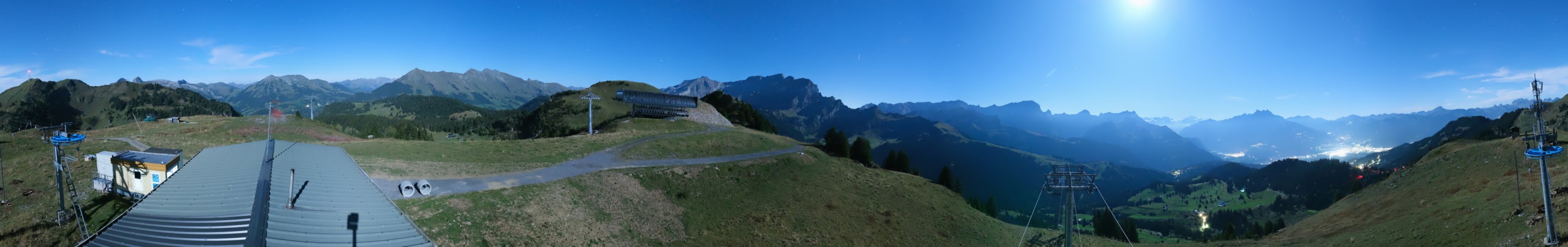 Télé Villars Gryon Diablerets Villars - Chaux Ronde snow cam captured at 23 September 2026 at 11:49 pm GMT+2
