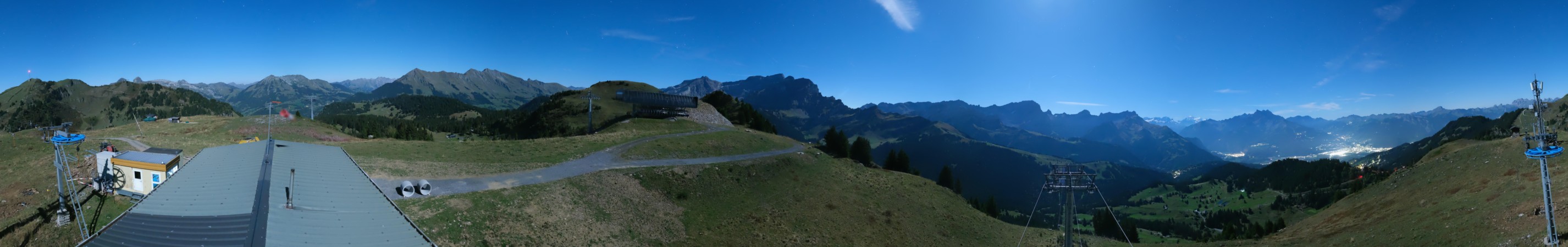 Télé Villars Gryon Diablerets Villars - Chaux Ronde snow cam captured at 25 September 2026 at 11:58 pm GMT+2