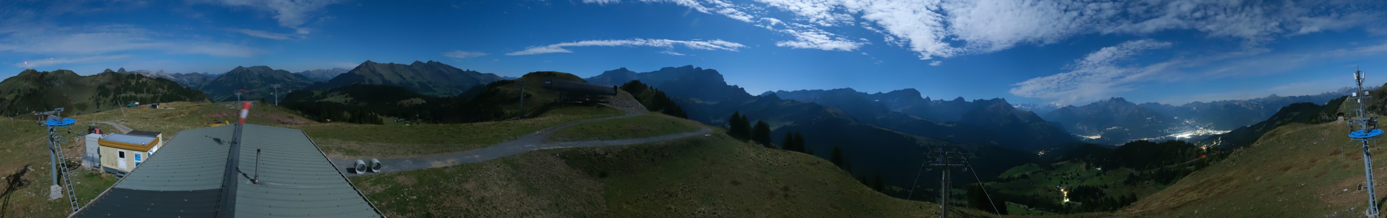 Télé Villars Gryon Diablerets Villars - Chaux Ronde snow cam captured at 27 September 2026 at 11:49 pm GMT+2