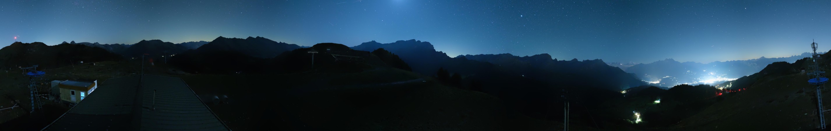 Télé Villars Gryon Diablerets Villars - Chaux Ronde snow cam captured at 6 October 2026 at 5:26 am GMT+2