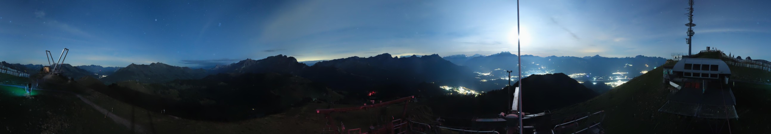 Télé Villars Gryon Diablerets Villars - Grand Chamossaire snow cam captured at 20 September 2026 at 11:51 pm GMT+2