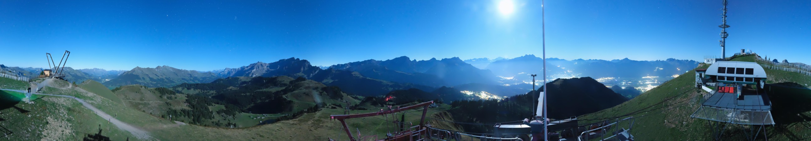 Télé Villars Gryon Diablerets Villars - Grand Chamossaire snow cam captured at 22 September 2026 at 11:59 pm GMT+2