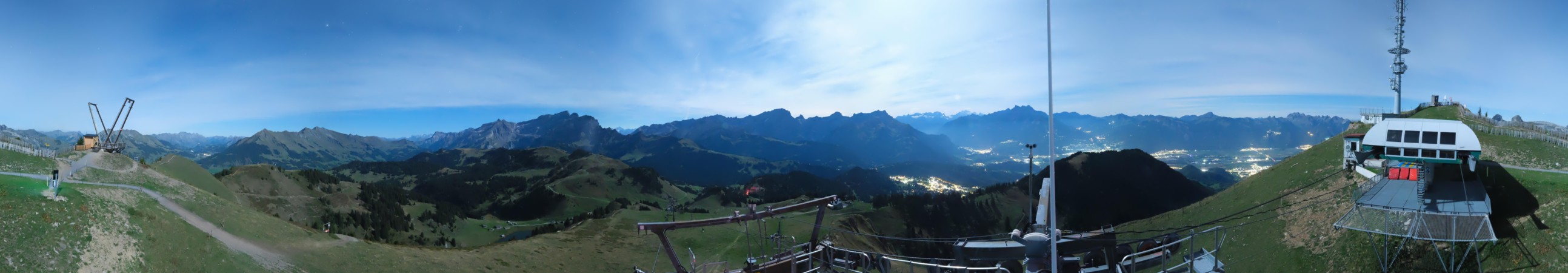 Télé Villars Gryon Diablerets Villars - Grand Chamossaire snow cam captured at 24 September 2026 at 11:57 pm GMT+2