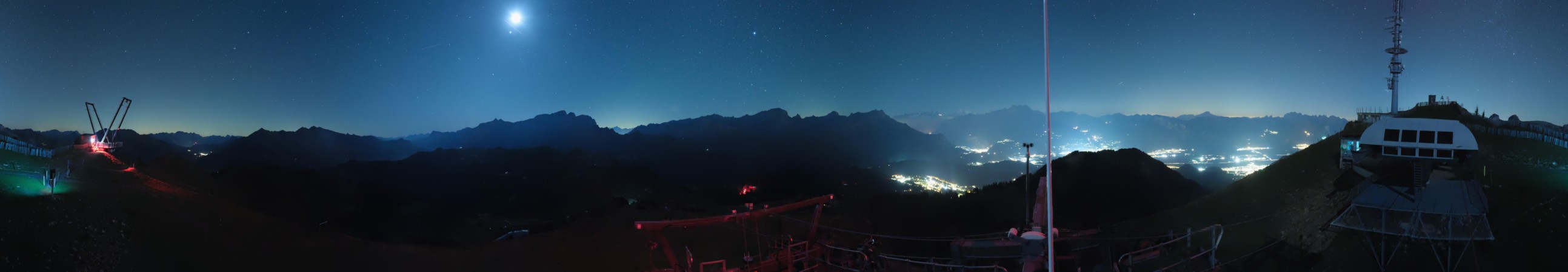 Télé Villars Gryon Diablerets Villars - Grand Chamossaire snow cam captured at 6 October 2026 at 5:26 am GMT+2