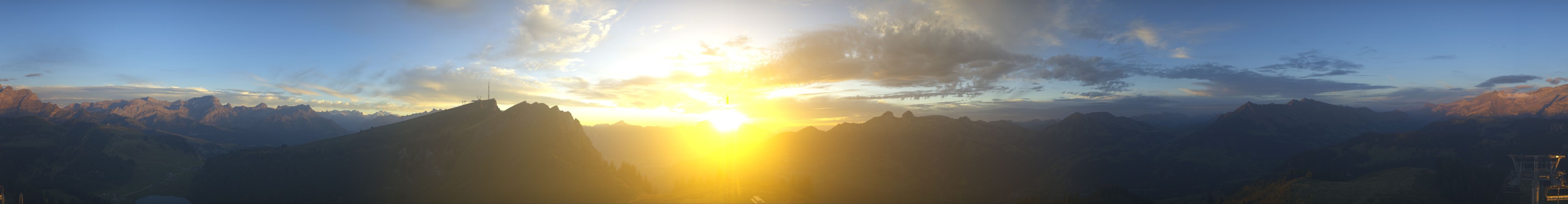 Télé Villars Gryon Diablerets Villars - Petit Chamossaire snow cam captured at 13 September 2026 at 7:44 pm GMT+2