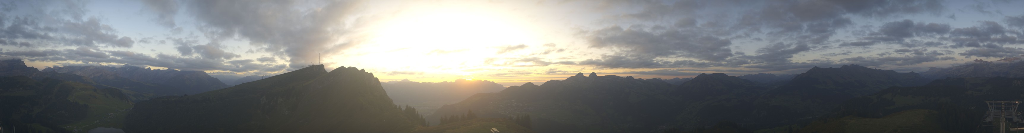 Télé Villars Gryon Diablerets Villars - Petit Chamossaire snow cam captured at 18 September 2026 at 7:43 pm GMT+2