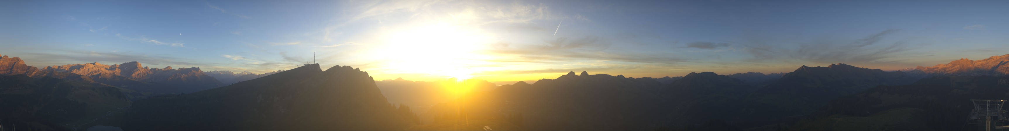 Télé Villars Gryon Diablerets Villars - Petit Chamossaire snow cam captured at 19 September 2026 at 7:37 pm GMT+2