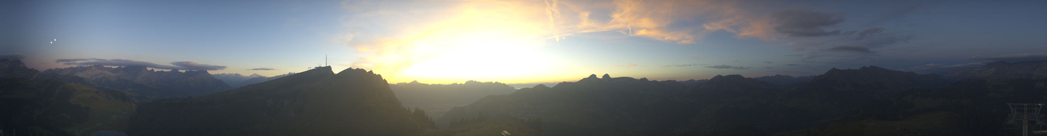 Télé Villars Gryon Diablerets Villars - Petit Chamossaire snow cam captured at 23 September 2026 at 7:47 pm GMT+2