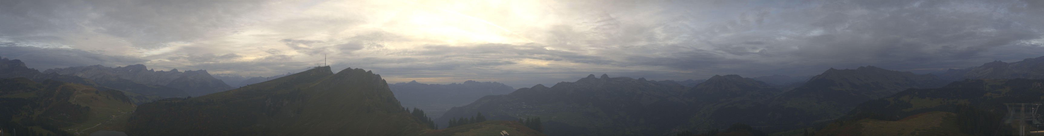 Télé Villars Gryon Diablerets Villars - Petit Chamossaire snow cam captured at 30 September 2026 at 7:21 pm GMT+2
