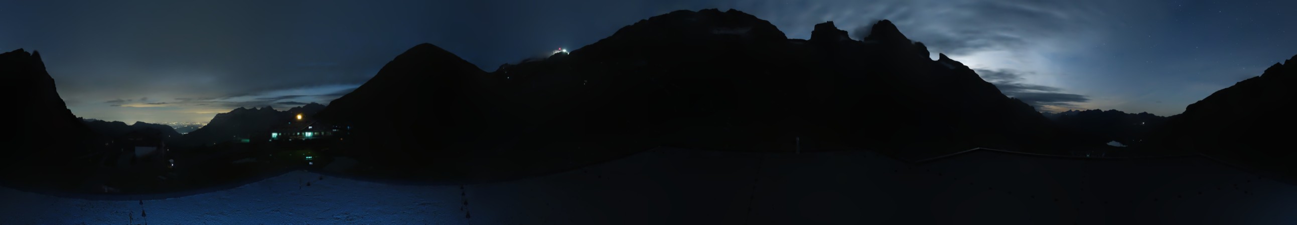 Titlis Bergbahnen Engelberg-Trübsee-Titlis Titlis - Engstlenalp Bergstation snow cam captured at 20 September 2026 at 11:50 pm GMT+2