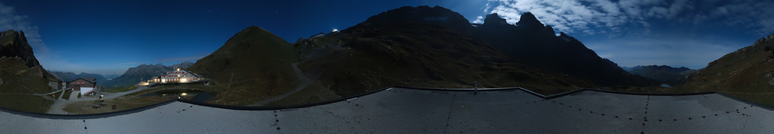 Titlis Bergbahnen Engelberg-Trübsee-Titlis Titlis - Engstlenalp Bergstation snow cam captured at 24 September 2026 at 11:46 pm GMT+2