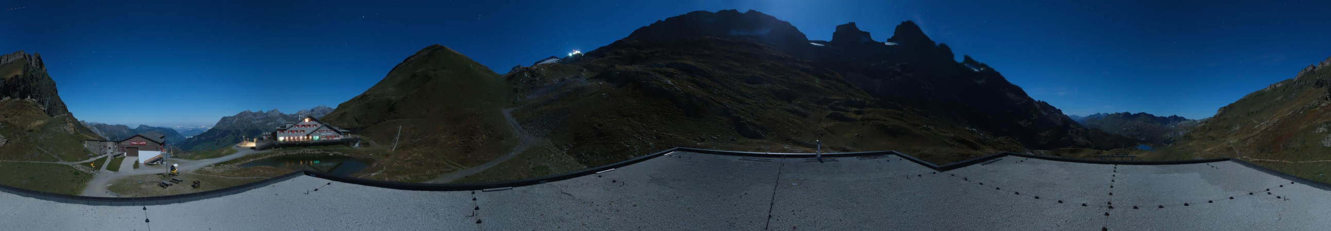 Titlis Bergbahnen Engelberg-Trübsee-Titlis Titlis - Engstlenalp Bergstation snow cam captured at 25 September 2026 at 11:58 pm GMT+2