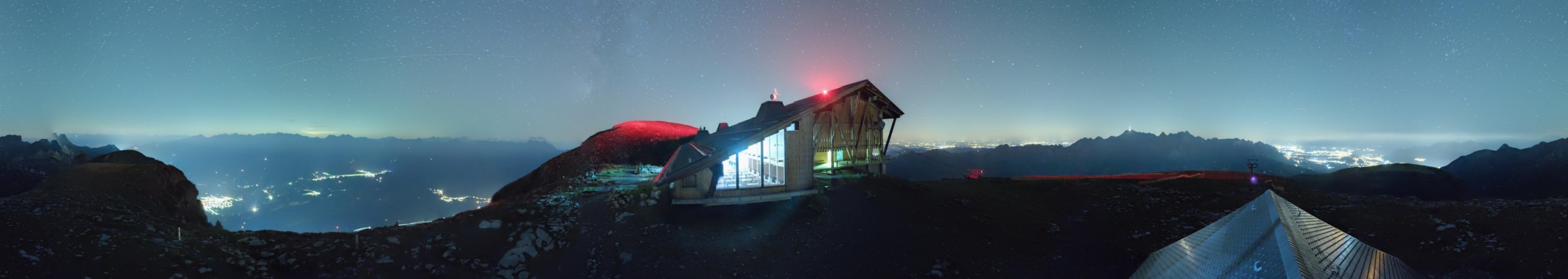 Toggenburg Bergbahnen Chaeserrugg snow cam captured at 5 October 2026 at 11:49 pm GMT+2