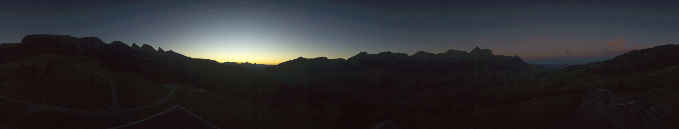 Toggenburg Bergbahnen Iltios snow cam captured at 5 October 2026 at 7:16 pm GMT+2