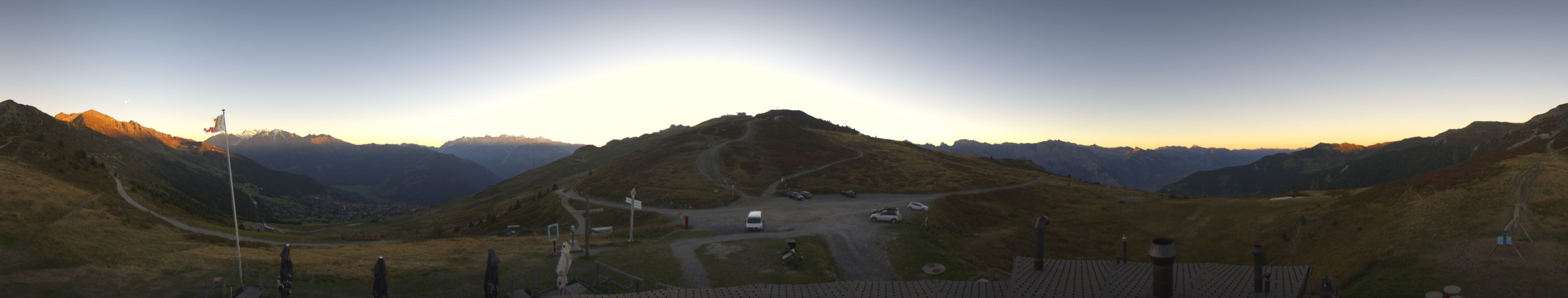 Verbier - Téléverbier SA Croix de Cœur snow cam captured at 22 September 2026 at 7:37 pm GMT+2