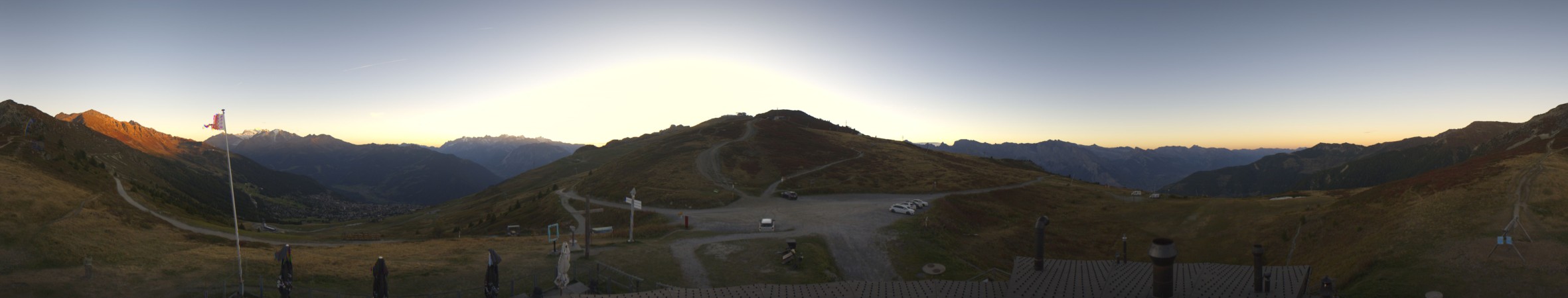 Verbier - Téléverbier SA Croix de Cœur snow cam captured at 27 September 2026 at 7:25 pm GMT+2