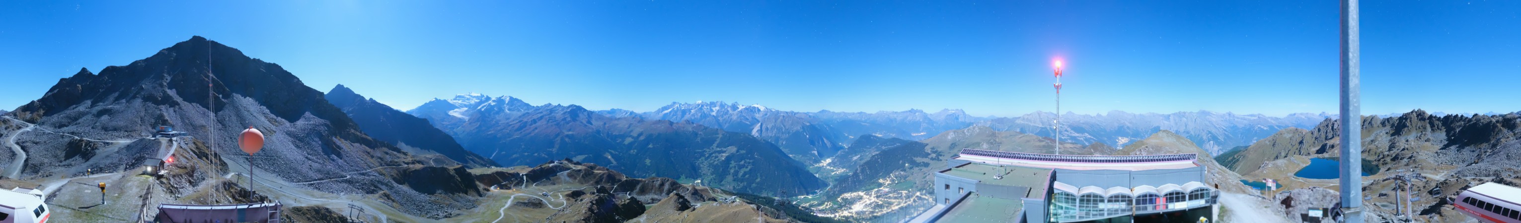 Verbier - Téléverbier SA Les Attelas snow cam captured at 26 September 2026 at 11:50 pm GMT+2