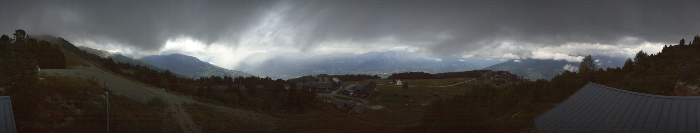 Veysonnaz - NVRM Sommet de la piste de l'Ours - Veysonnaz snow cam captured at 16 September 2026 at 7:51 pm GMT+2