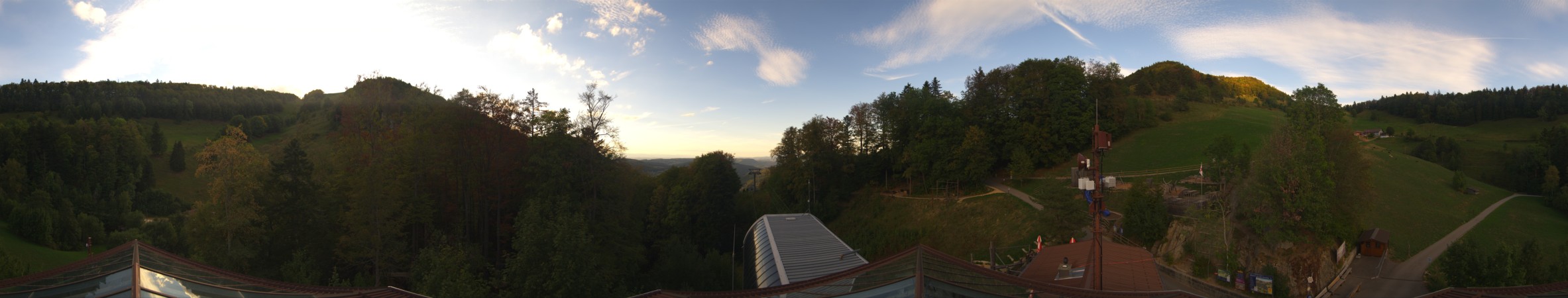 Wasserfallen Bahn Wasserfallen - Bergstation snow cam captured at 15 September 2026 at 6:44 pm GMT+2