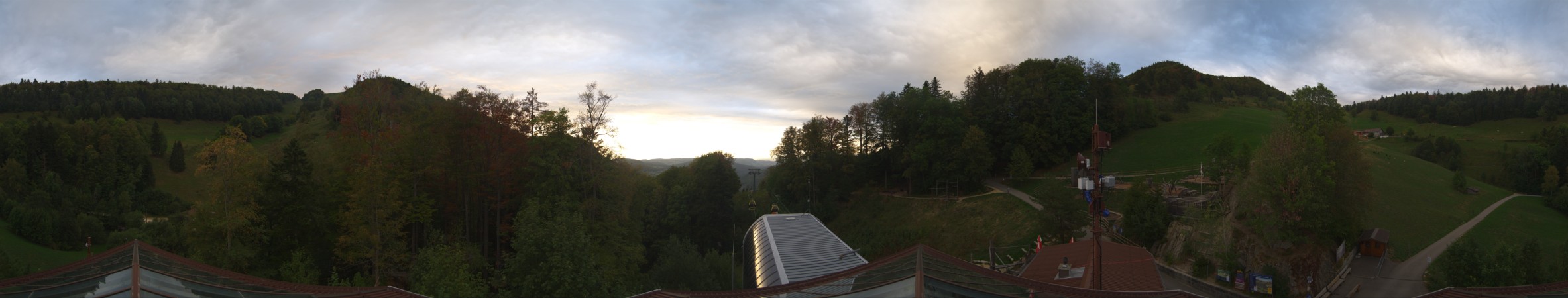 Wasserfallen Bahn Wasserfallen - Bergstation snow cam captured at 16 September 2026 at 7:18 pm GMT+2