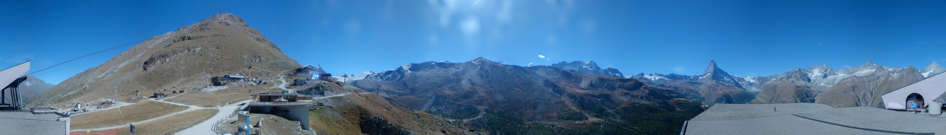 Zermatt Bergbahnen Blauherd snow cam captured at 25 September 2026 at 11:48 pm GMT+2
