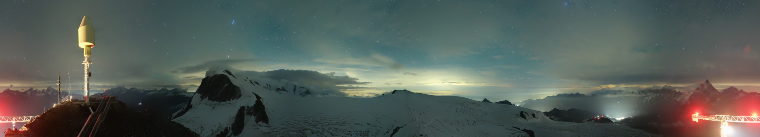 Zermatt Bergbahnen Matterhorn - Glacier Paradise snow cam captured at 4 October 2026 at 11:46 pm GMT+2
