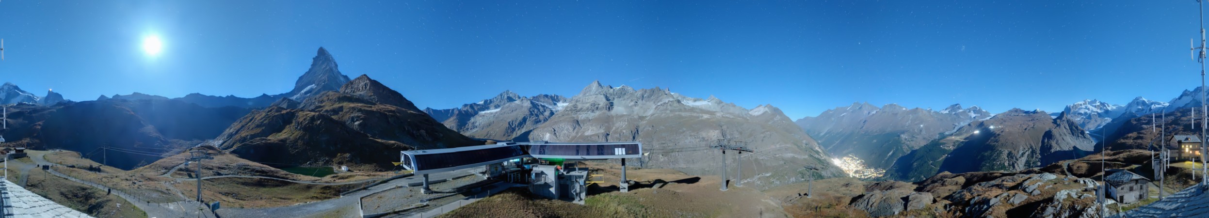 Zermatt Bergbahnen Schwarzsee snow cam captured at 22 September 2026 at 11:42 pm GMT+2