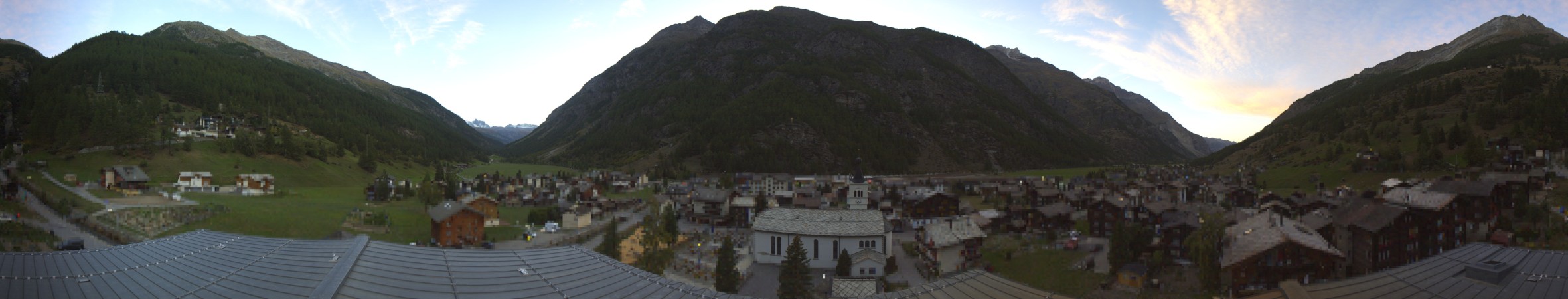 Zermatt Tourismus Täsch Dorf snow cam captured at 25 September 2026 at 7:36 pm GMT+2