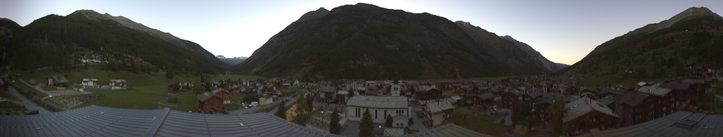 Zermatt Tourismus Täsch Dorf snow cam captured at 26 September 2026 at 7:37 pm GMT+2