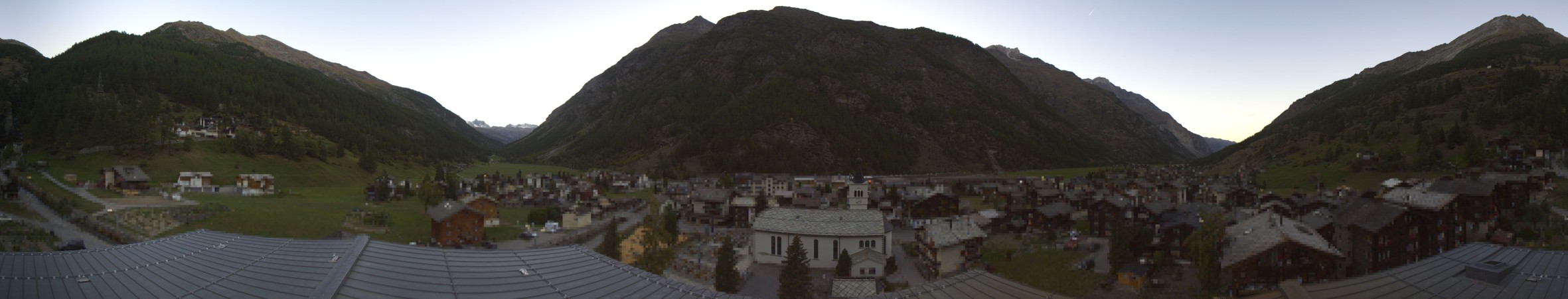 Zermatt Tourismus Täsch Dorf snow cam captured at 27 September 2026 at 7:26 pm GMT+2