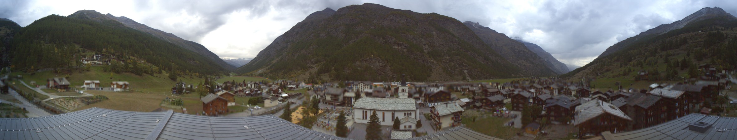 Zermatt Tourismus Täsch Dorf snow cam captured at 4 October 2026 at 7:07 pm GMT+2