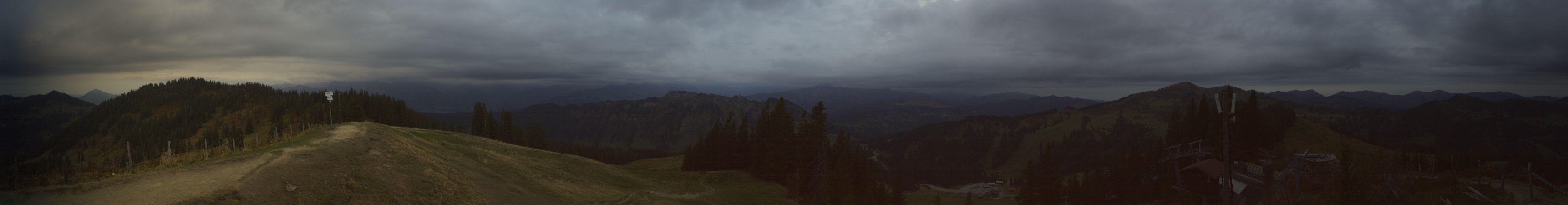 Grasgehren Skiparadies Grasgehren - Bolgengrat snow cam captured at 1 October 2026 at 7:10 pm GMT+2