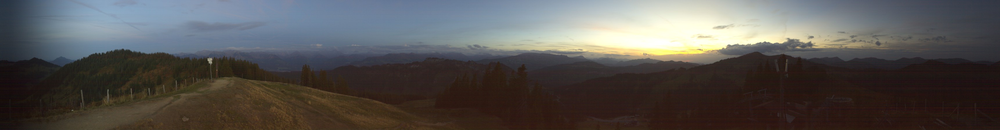 Grasgehren Skiparadies Grasgehren - Bolgengrat snow cam captured at 4 October 2026 at 7:23 pm GMT+2