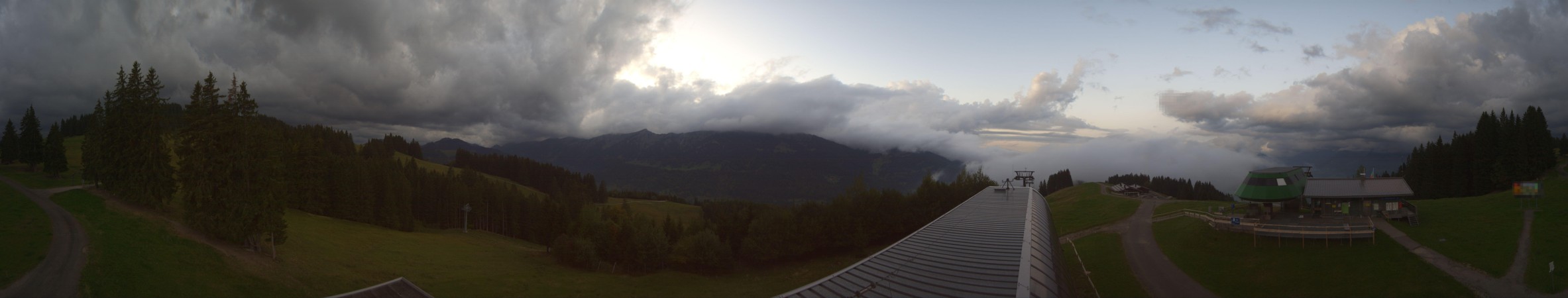 Ofterschwang Bergbahnen Ofterschwang Bergbahnen snow cam captured at 24 September 2026 at 7:29 pm GMT+2