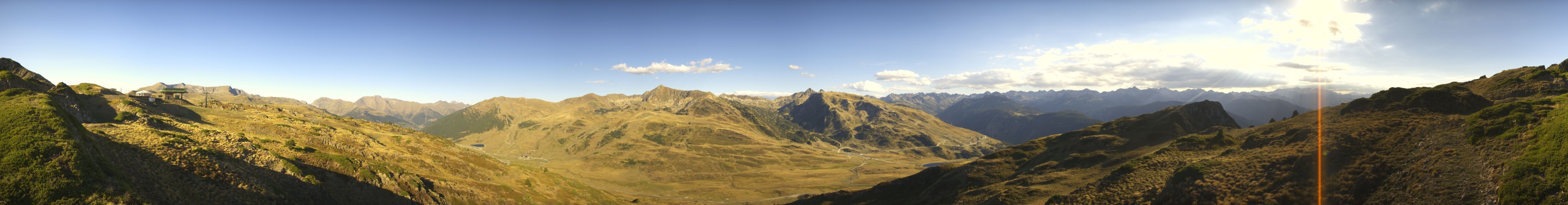 Baqueira Blanhiblar snow cam captured at 15 September 2026 at 6:13 pm GMT+2