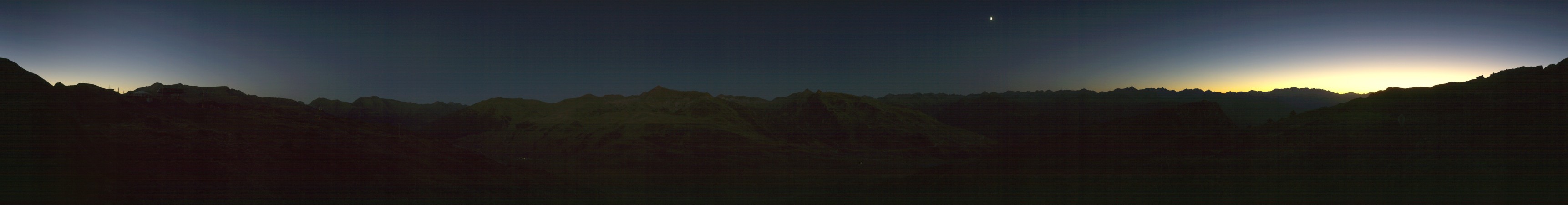 Baqueira Blanhiblar snow cam captured at 19 September 2026 at 8:36 pm GMT+2