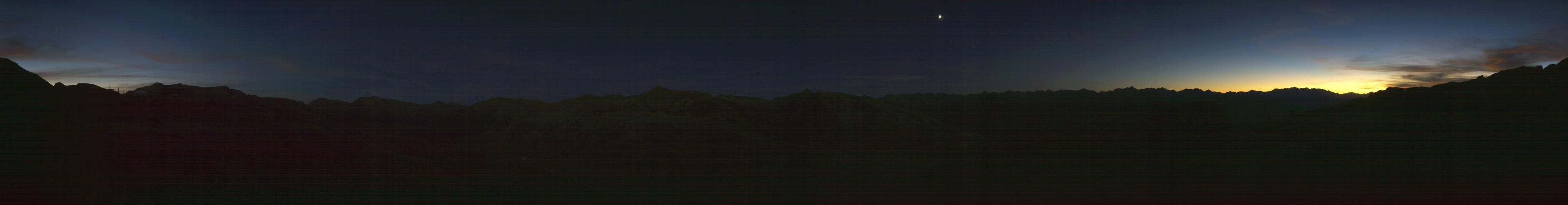 Baqueira Blanhiblar snow cam captured at 20 September 2026 at 8:34 pm GMT+2