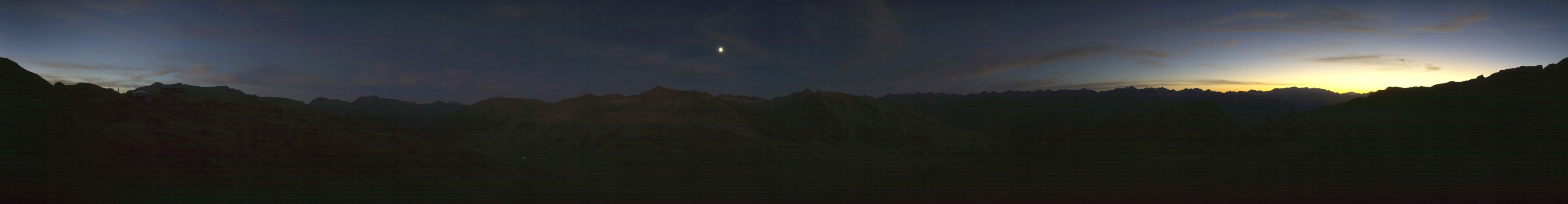Baqueira Blanhiblar snow cam captured at 24 September 2026 at 8:27 pm GMT+2