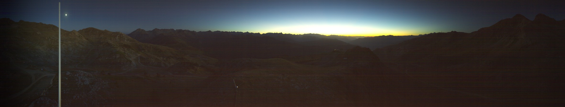 Baqueira Teso snow cam captured at 25 September 2026 at 8:28 pm GMT+2